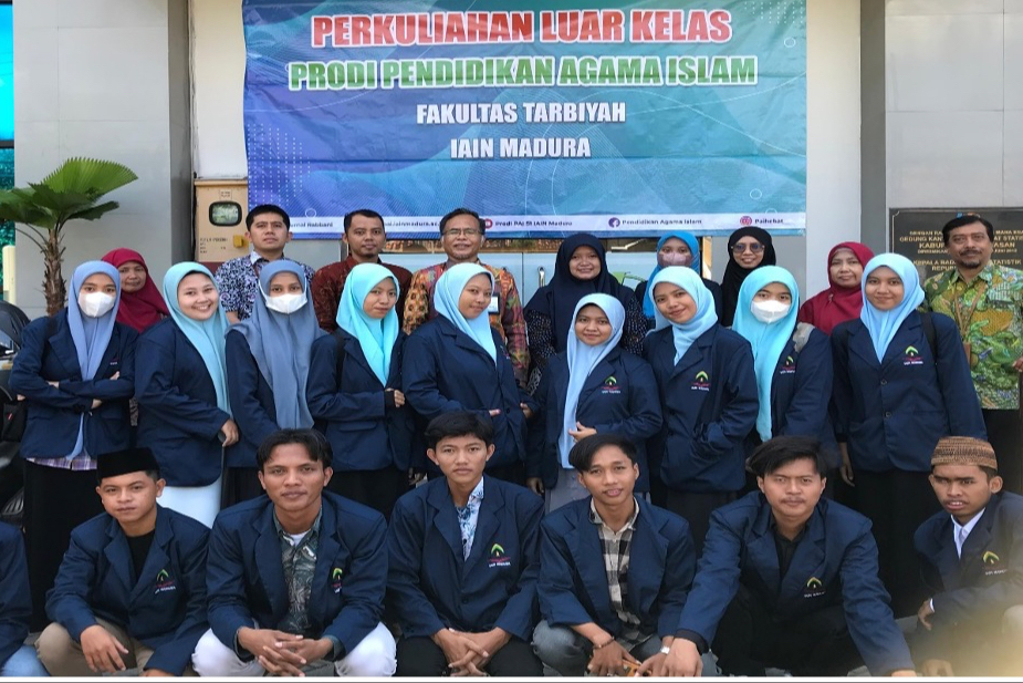 Statistik Pendidikan di Lapangan:  Mahasiswa PAI Kuliah Statistik Pendidikan di Kantor BPS Kabupaten Pamekasan