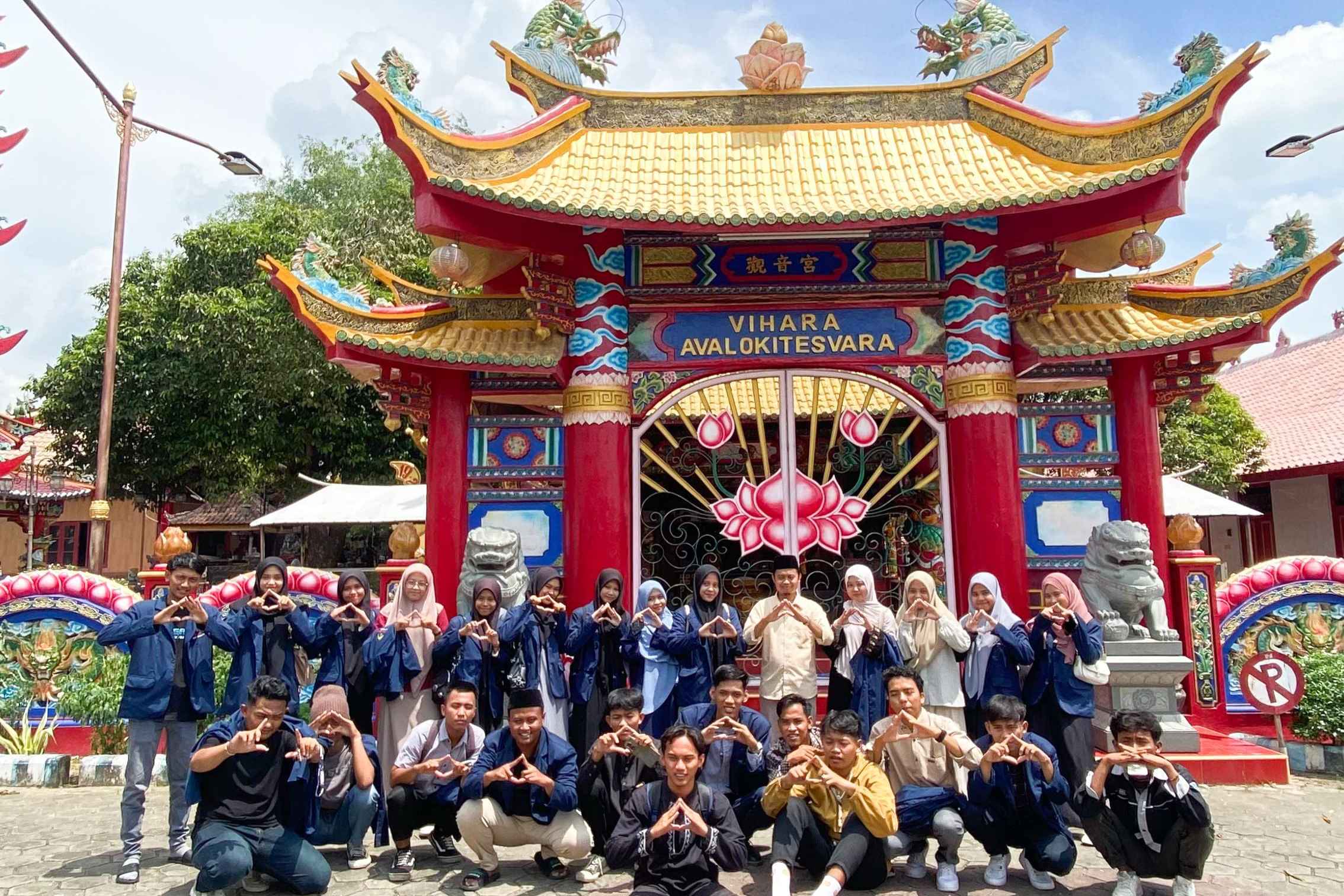 PLK di Vihara Avalokitesvara, Mahasiswa PAI Kuatkan Persatuan dan Toleransi