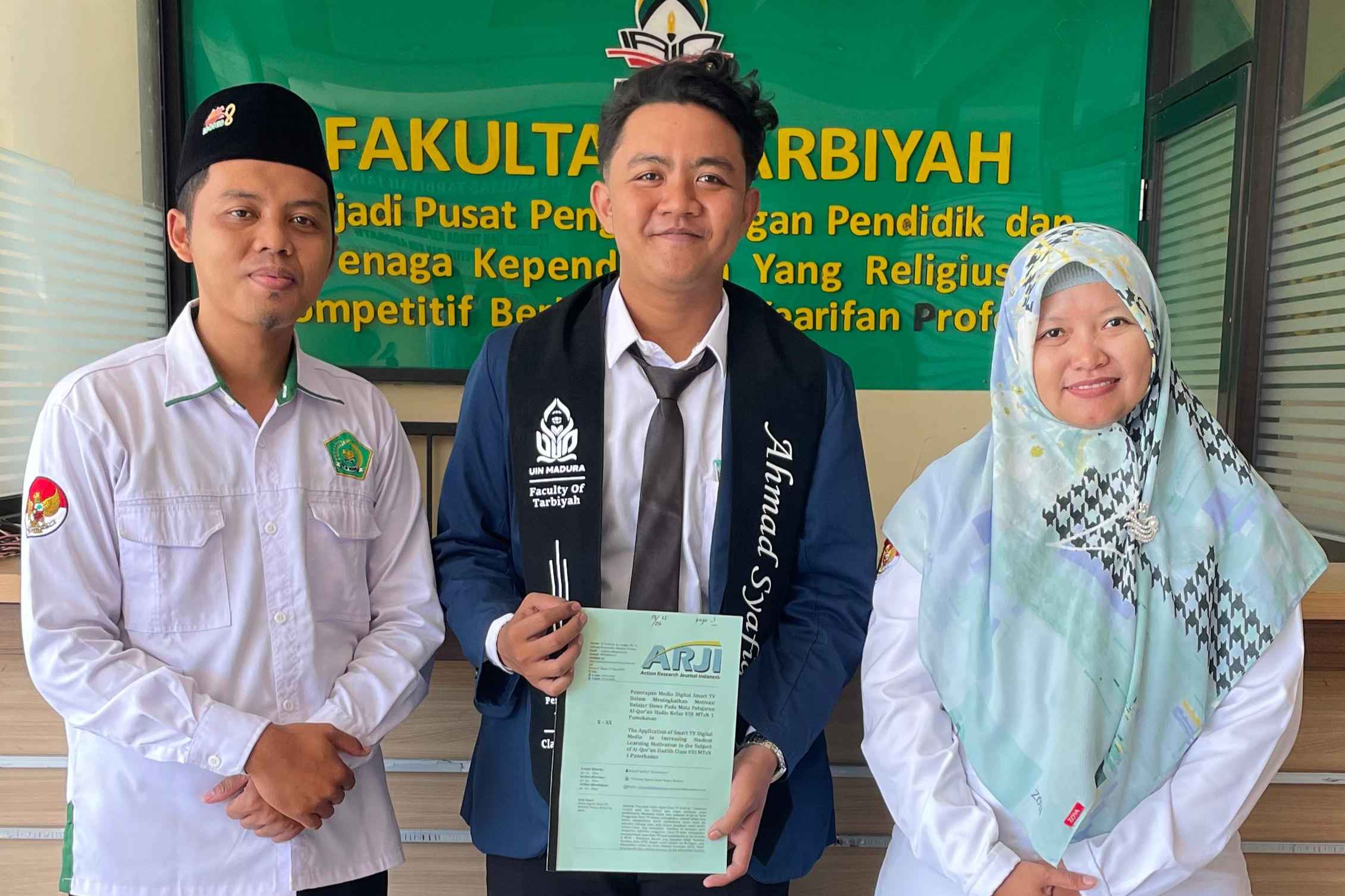 Jalur Non-Skripsi Jadi Peluang Baru, Ahmad Syafiq Mahasiswa PAI Lulus dengan Artikel tentang Smart TV dalam Pembelajaran Al-Qur’an Hadis
